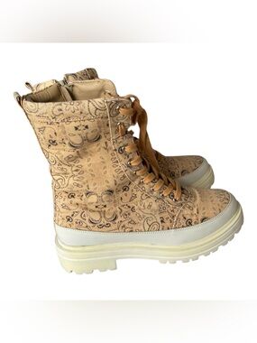 Free People Bandana Print Combat Boots 39 Chunky Lug Sole Lace Up